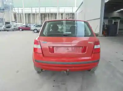 Scrapping Vehicle fiat stilo (192_) 1.6 16v (192_xb1a) of the year 2003 powered 182b6000