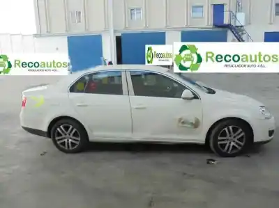 Здавання транспортного засобу volkswagen jetta (1k2) 2.0 tdi року 2008 потужний bkd