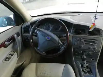 Veículo de Sucata volvo s60 berlina 2.4 diesel do ano 2003 alimentado d5244t2