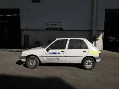 Здавання транспортного засобу PEUGEOT 205 JUNIOR 1.8 року 1994 потужний D-A9A