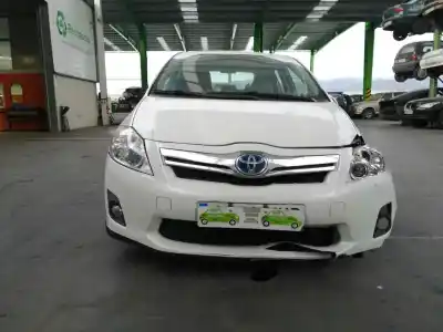 Veículo de Sucata toyota auris 1.8 16v (híbrido) do ano 2011 alimentado 2zr