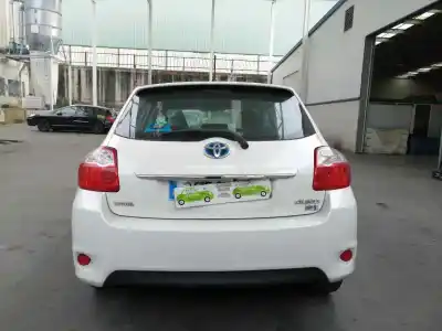 Veículo de Sucata toyota auris 1.8 16v (híbrido) do ano 2011 alimentado 2zr