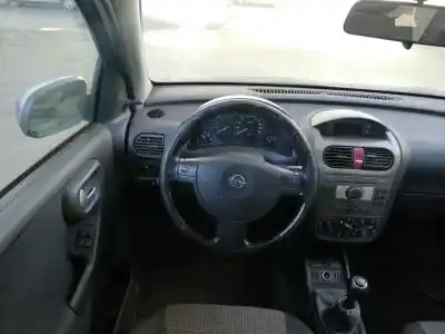 Scrapping Vehicle opel corsa c 1.7 16v cdti of the year 2004 powered z17dth