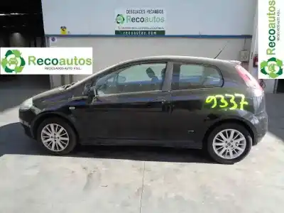 Véhicule à la ferraille FIAT GRANDE PUNTO (199_) 1.3 D Multijet (199.AXD11 199.AXD1A 199.AXD1B.... de l'année 2007 alimenté 199A3000