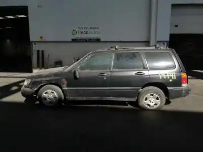 Veicolo di demolizione SUBARU FORESTER S10 (SF) 2.0 CAT dell'anno 2000 alimentato EJ202