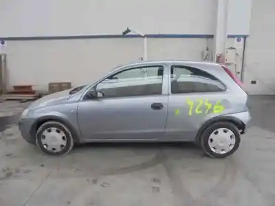 Veicolo di demolizione OPEL                                               CORSA 3 C                                                                                                                                                                                                                                                  1.3 CDTI 70CH MANUAL                                                                                                                                                                                                                                       dell'anno 2003 alimentato Z13DT