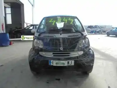 Здавання транспортного засобу smart micro compact car 0.8 року 2002 потужний d 61