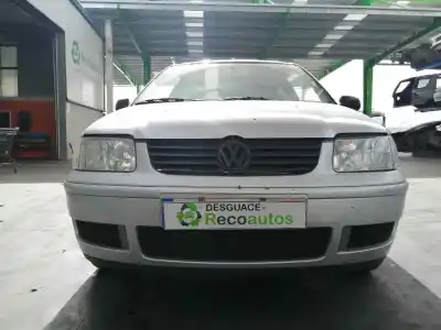 Scrapping Vehicle volkswagen polo berlina (6n2) trendline of the year 2000 powered aua