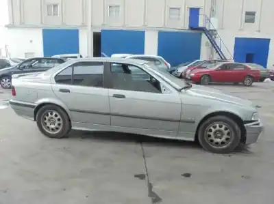 Здавання транспортного засобу bmw serie 3 berlina (e36) 2.0 24v року 1997 потужний 206s3