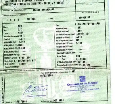 Здавання транспортного засобу bmw serie 3 berlina (e36) 2.0 24v року 1997 потужний 206s3