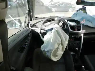 Veículo de Sucata peugeot 207 16v hdi do ano 2011 alimentado 9hp