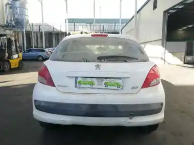 Veículo de Sucata peugeot 207 16v hdi do ano 2011 alimentado 9hp