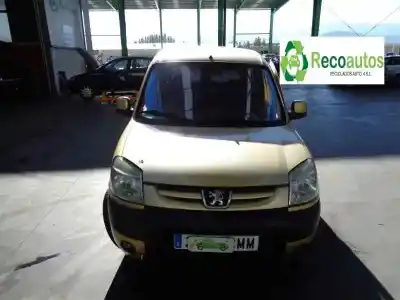 Vehicul casat peugeot partner (s2) combi plus al anului 2003 alimentat rhy