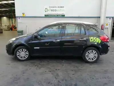 Vehículo de desguace RENAULT CLIO GRANDTOUR Business del año 2011 con motor K9K6770