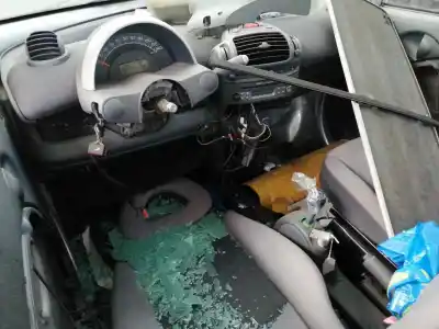 Vehicul casat smart coupe básico (45kw) al anului 2006 alimentat g 15