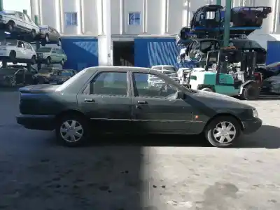 Veicolo di demolizione ford sierra berlina 2.0 dell'anno 1992 alimentato n9a