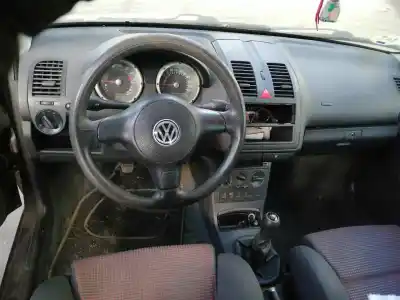 Verschrottungsfahrzeug volkswagen polo berlina (6n2) 1.4 16v des jahres 2001 angetrieben aua