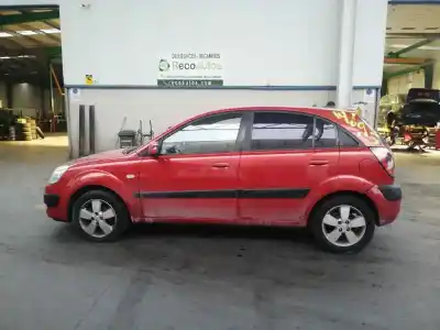 Veicolo di demolizione KIA RIO II (JB) 1.5 CRDI dell'anno 2007 alimentato D4FA