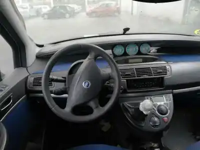 Sloopvoertuig fiat ulysse (179) 2.2 jtd admiral van het jaar 2005 aangedreven 4hw