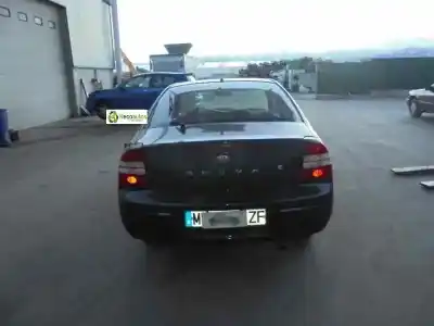 Vehicul casat kia shuma 1.5 cat al anului 2000 alimentat bf