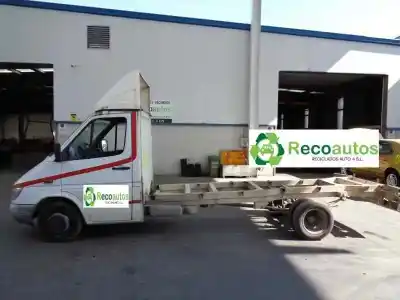 Veículo de Sucata MERCEDES-BENZ SPRINTER 02.00 -> CAJA CERRADA 416 CDI (904.662) do ano 2001 alimentado D 612.981