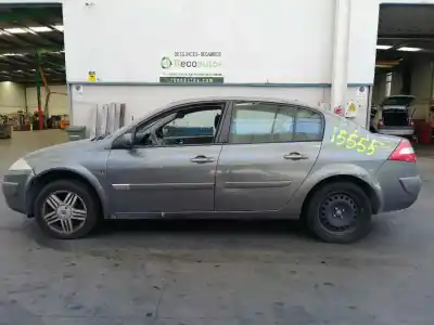 Здавання транспортного засобу RENAULT MEGANE II SEDÁN (LM0/1_) 1.9 dCi (LM0G LM1G LM2C) року 2003 потужний F9Q B8