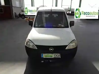 Veículo de Sucata opel combo tour 1.3 cdti 16v do ano 2005 alimentado d-z13dt