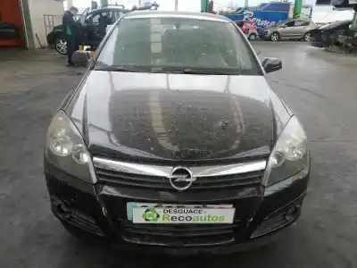 Vehicul casat opel astra h berlina cosmo al anului 2004 alimentat z17dth