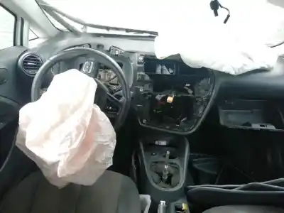 Veicolo di demolizione seat leon (1p1) 1.9 tdi dell'anno 2010 alimentato bls