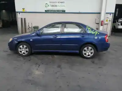 Scrapping Vehicle KIA CERATO 2.0 LX CRDi Familiar of the year 2004 powered D4EA