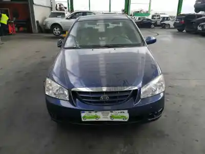 Verschrottungsfahrzeug kia cerato 2.0 lx crdi familiar des jahres 2004 angetrieben d4ea