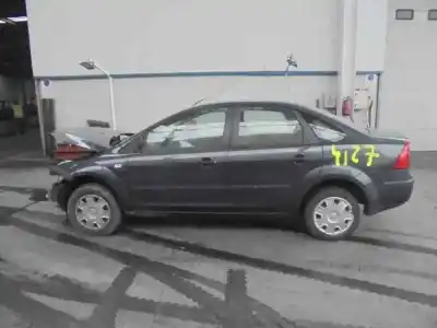 Sloopvoertuig FORD FOCUS BERLINA (CAP) Titanium van het jaar 2005 aangedreven G8DA