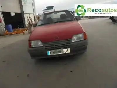 Veicolo di demolizione opel kadett e 1.6 dell'anno 1988 alimentato 1.6 gasolina