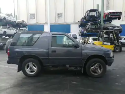 Veicolo di demolizione opel frontera a 2.5 turbodiesel dell'anno 1998 alimentato vm41b