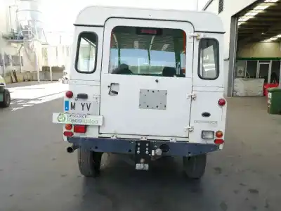 Veículo de Sucata land rover defender (ld) 2.5 td5 do ano 1999 alimentado d-10p