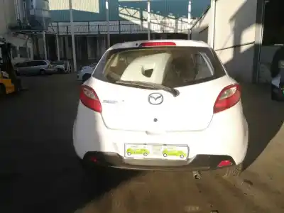 Veículo de Sucata mazda 2 (de_, dh_) 1.3 (de3fs) do ano 2008 alimentado zj