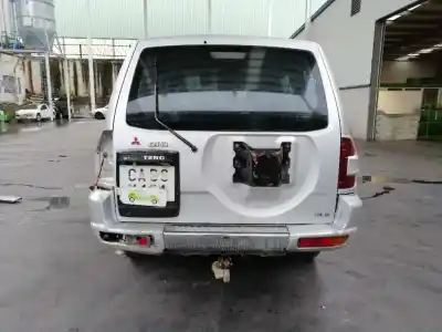 Здавання транспортного засобу mitsubishi montero (v60/v70) 3.2 di-d avance року 2000 потужний 4m41