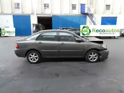 Veículo de Sucata toyota corolla (_e12_) 2.0 d-4d (cde120r_ cde120l_) do ano 2004 alimentado 1cdftv