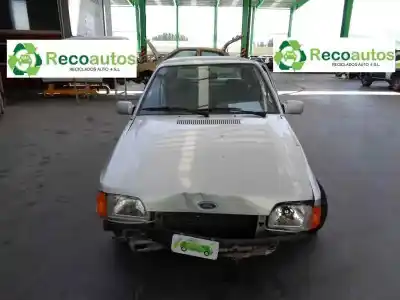 Veículo de Sucata ford escort berlina 1.6 cat-u do ano 1989 alimentado g/lu