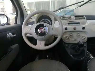 Veículo de Sucata fiat 500 (312_) 1.2 (312axa1a) do ano 2010 alimentado 169 a4.000