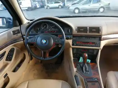 Veículo de Sucata bmw serie 5 berlina (e39) 3.0 24v cat do ano 2003 alimentado 306s3