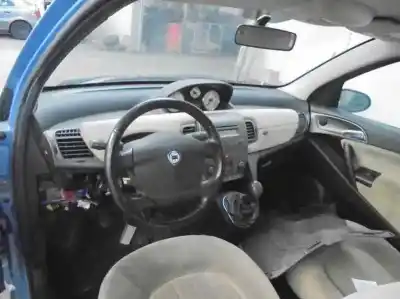 Здавання транспортного засобу lancia ypsilon (101) 1.3 16v multijet argento року 2003 потужний 188a9000