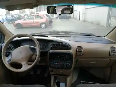 Veículo de Sucata chrysler voyager (gs) 2.5 td do ano 1997 alimentado m00