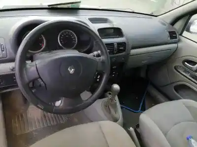 Здавання транспортного засобу renault clio ii fase ii (b/cb0) authentique року 2005 потужний k9kb7