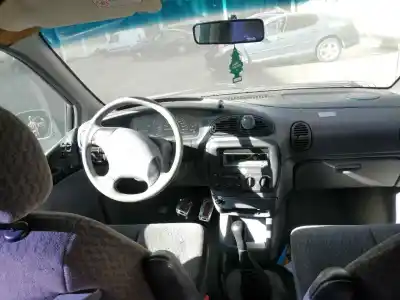 Veículo de Sucata chrysler voyager (gs) 2.5 td do ano 2005 alimentado vm69b