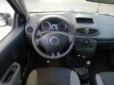 Veículo de Sucata renault clio iii authentique do ano 2010 alimentado k9k m7