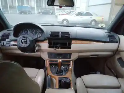 Здавання транспортного засобу bmw x5 (e53) 3.0i року 2004 потужний 30-6s-3 g