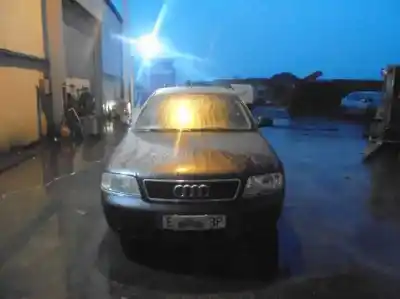 Veicolo di demolizione audi                                               a6 berlina (4b2)                                                                                                                                                                                                                                           2.4 (121kw)                                                                                                                                                                                                                                                dell'anno 2000 alimentato aml