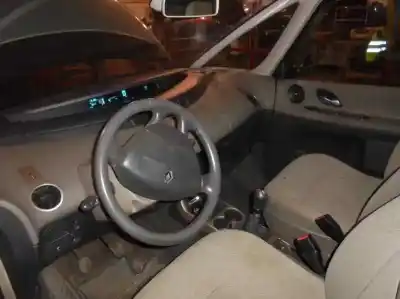 Здавання транспортного засобу renault                                            espace iv (jk0) (2002->)                                                                                                                                                                                                                                   2.2 dci (jk07)                                                                                                                                                                                                                                             року 2003 потужний d/g9t j7