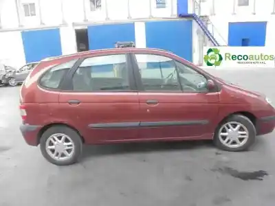 Scrapping Vehicle renault scenic (ja..) 1.9 dci authentique of the year 2000 powered f9q k7